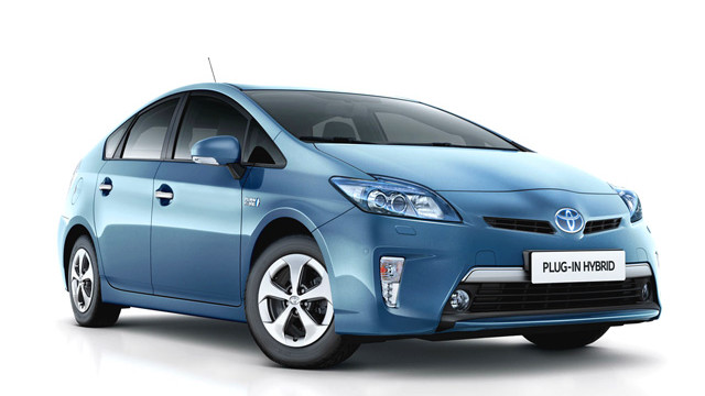 immagine automobile toyota prius-5-posti