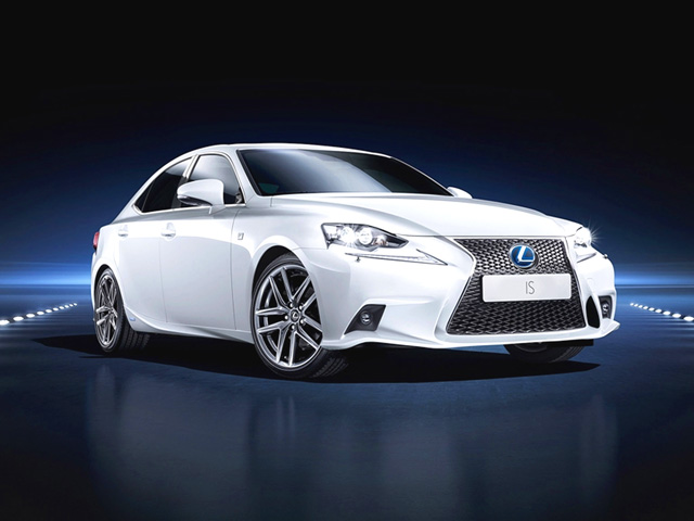 immagine automobile lexus is