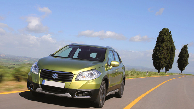 immagine automobile suzuki s-cross