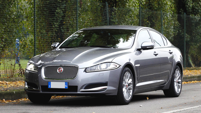 immagine automobile jaguar xf-berlina-2007