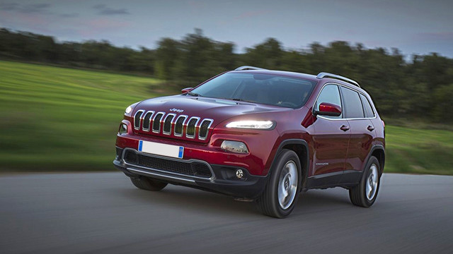 immagine automobile jeep cherokee