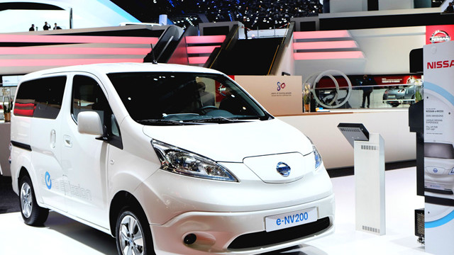 immagine automobile nissan e-nv200