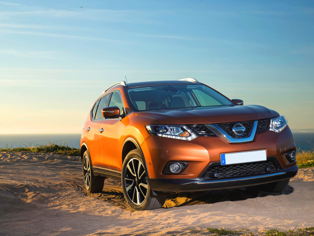 immagine automobile nissan x-trail