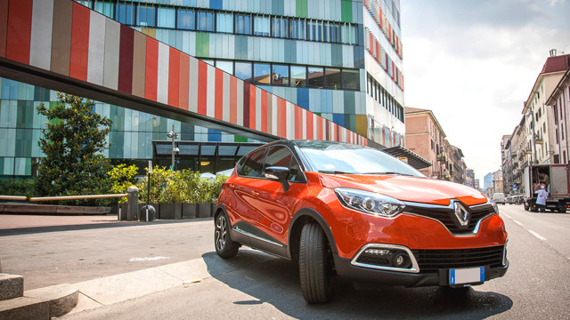 immagine automobile renault captur