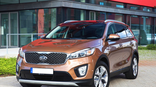 immagine automobile kia sorento