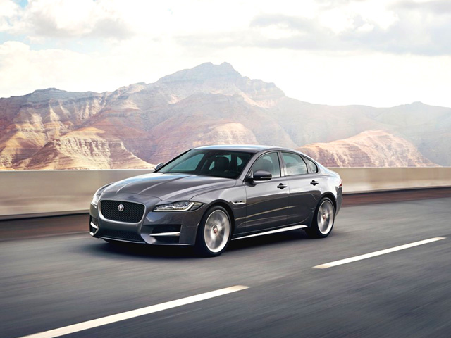 immagine automobile jaguar xf-berlina