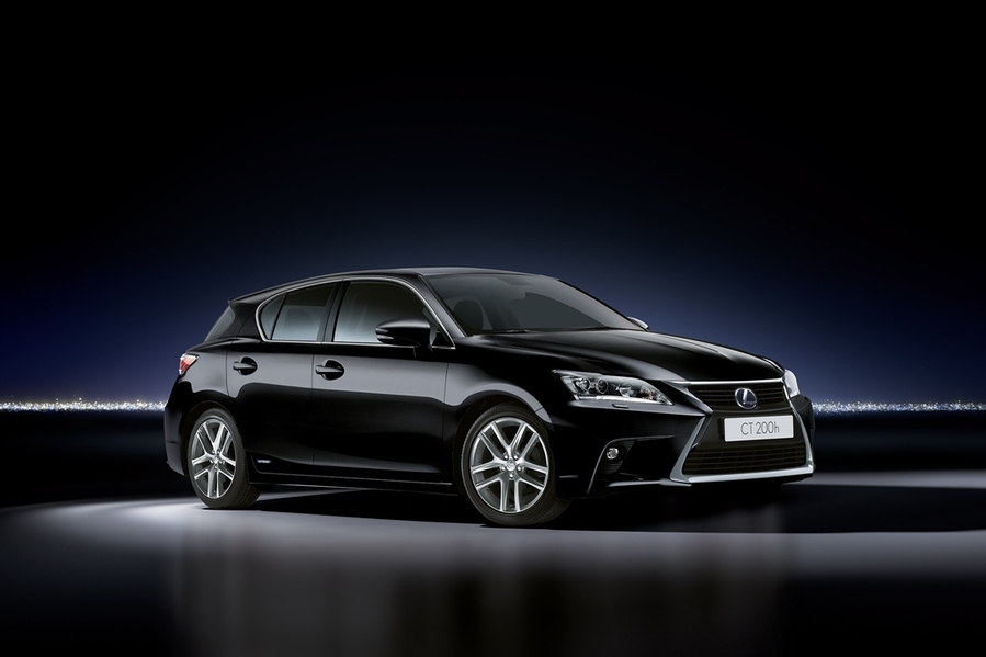 immagine automobile lexus ct